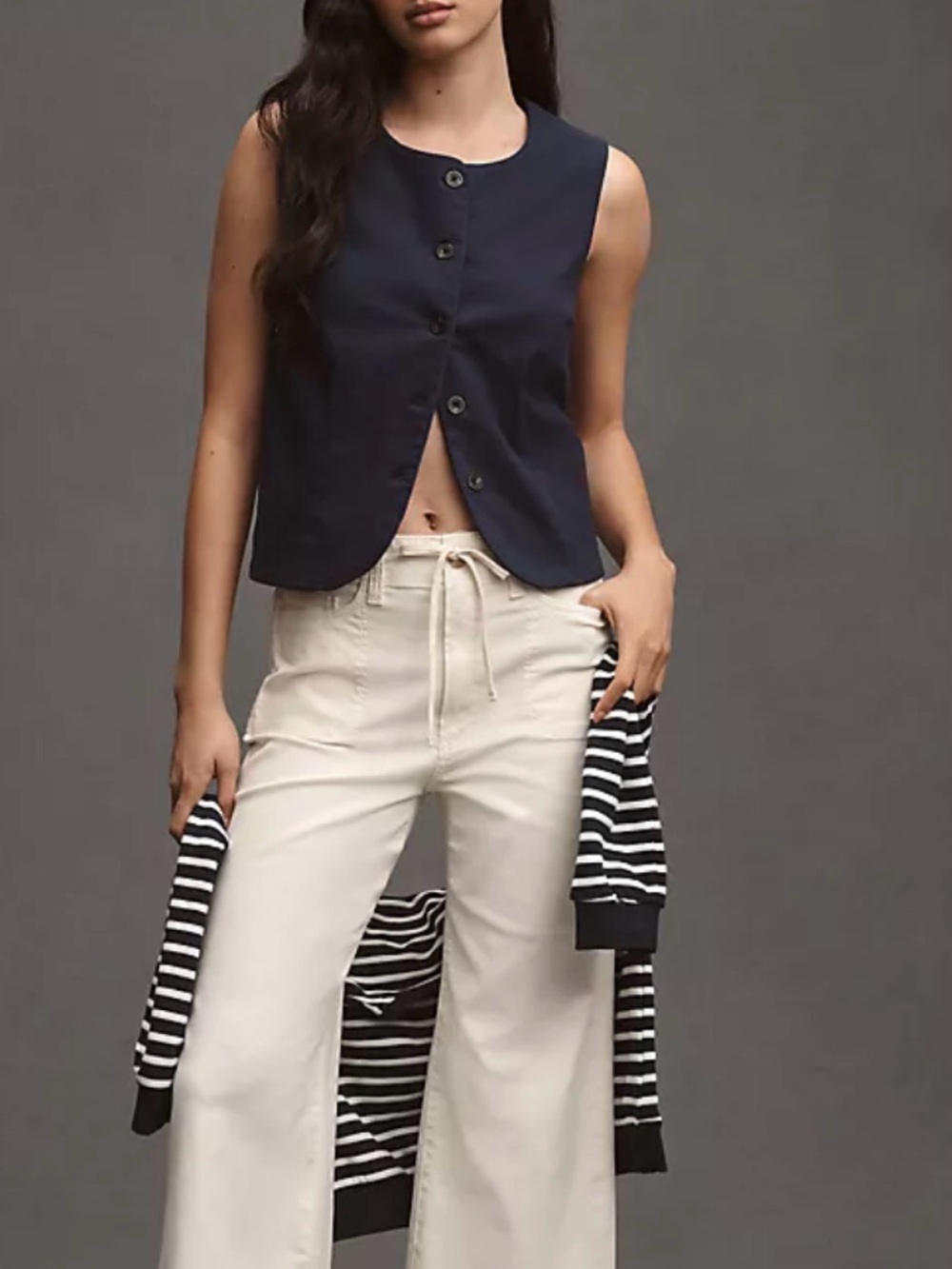 Monteau Black Button-Front Crop Top Vest.